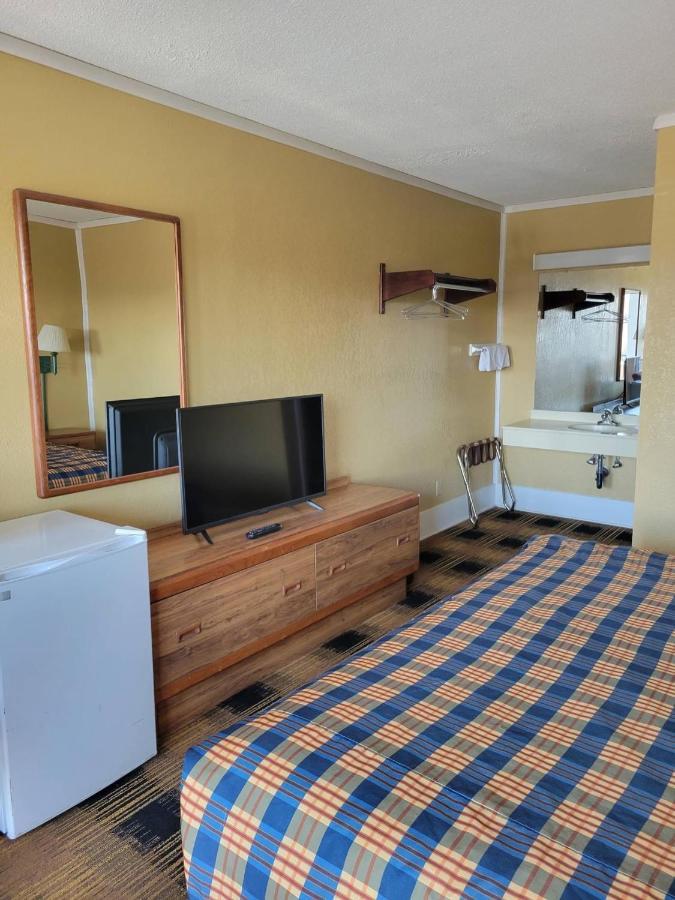 Smokies Inn - New Linens & Ultrafast Wifi - Friendliest Hospitality Guaranteed! Kodak Esterno foto
